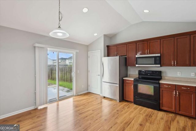 21 Millwood Lake Drive, Savannah, GA 31407