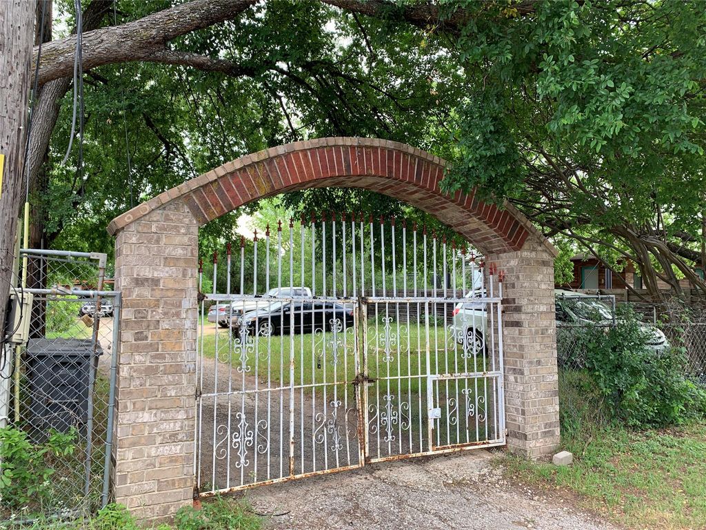 4811 SANTA ANNA ST, Austin, TX 78721