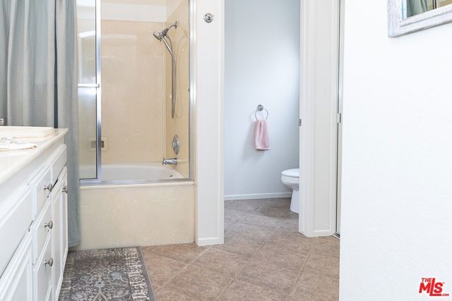 630 Kingswood Lane A, Simi Valley, CA 93065