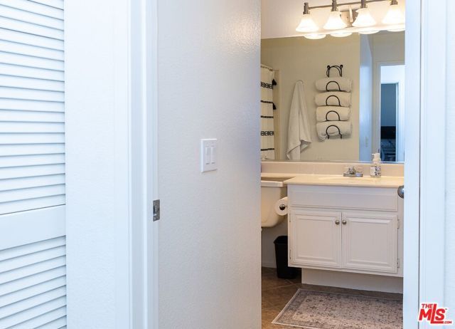 630 Kingswood Lane A, Simi Valley, CA 93065
