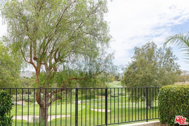 630 Kingswood Lane A, Simi Valley, CA 93065