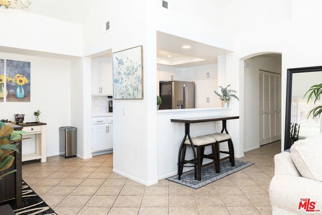 630 Kingswood Lane A, Simi Valley, CA 93065