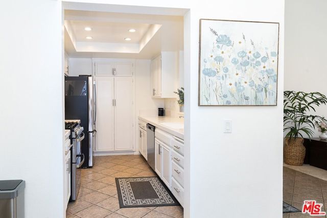 630 Kingswood Lane A, Simi Valley, CA 93065