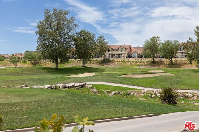 630 Kingswood Lane A, Simi Valley, CA 93065