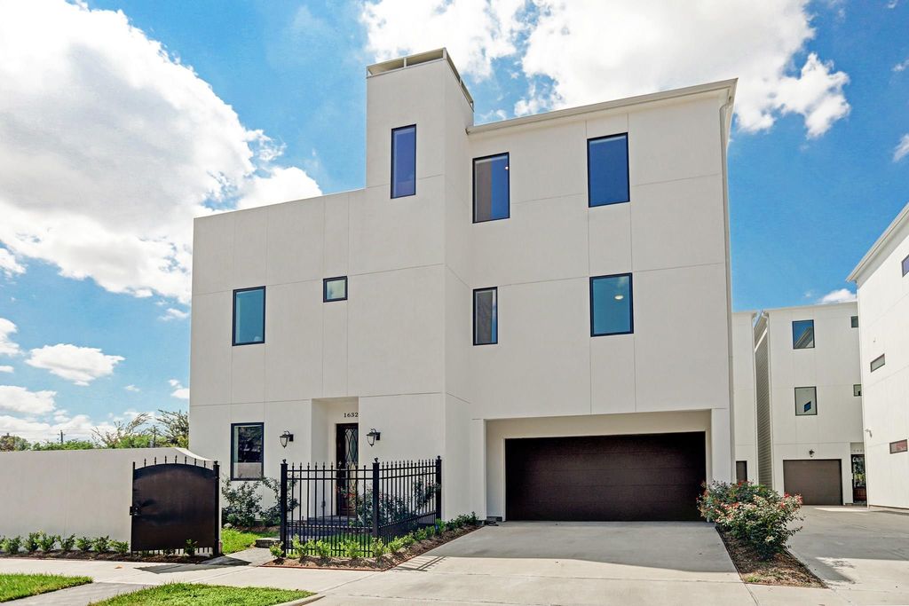 1632 Potomac Drive, Houston, TX 77057