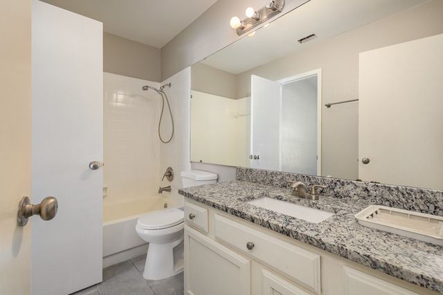 823 Versailles Street, Mesquite, TX 75149