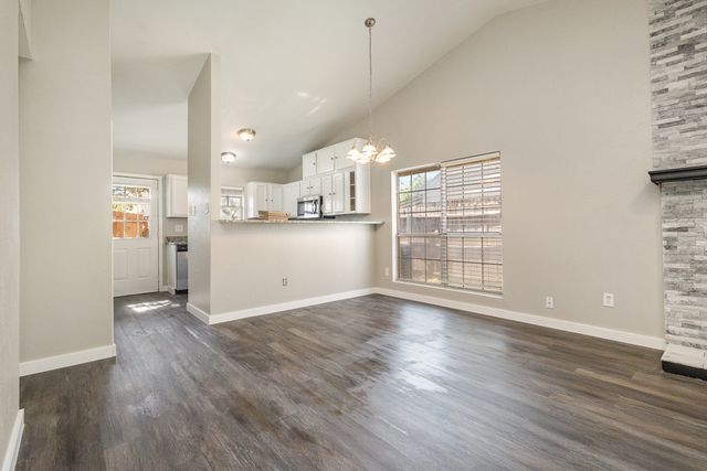 823 Versailles Street, Mesquite, TX 75149