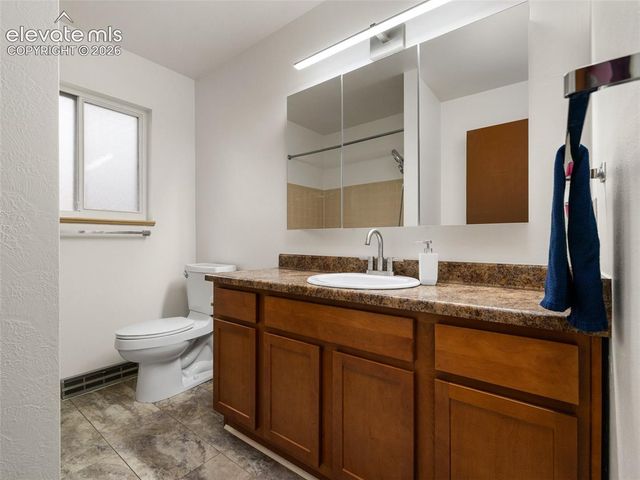 321 W Adams Avenue, Pueblo, CO 81004