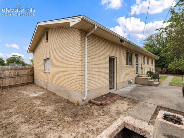 321 W Adams Avenue, Pueblo, CO 81004