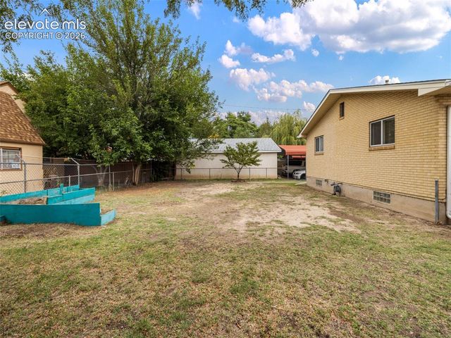 321 W Adams Avenue, Pueblo, CO 81004
