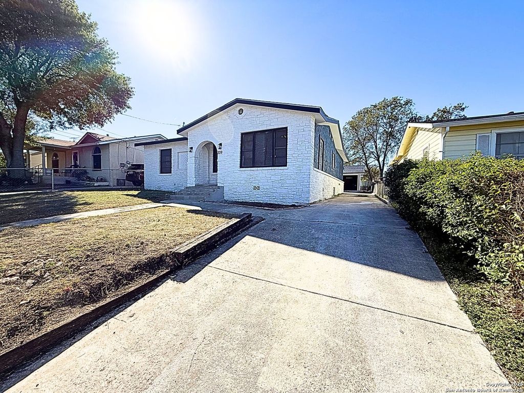 339 Allsup, San Antonio, TX 78237