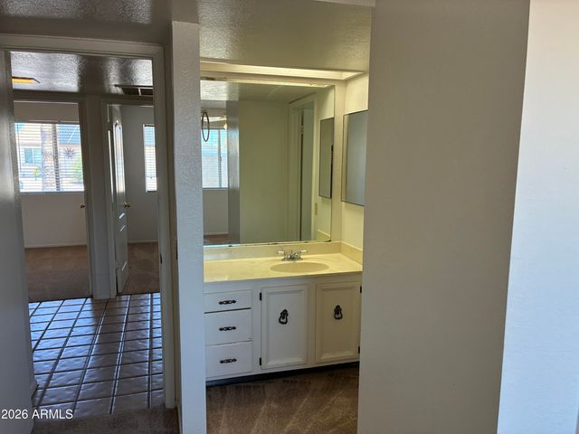 5915 W TIERRA BUENA Lane, Glendale, AZ 85306