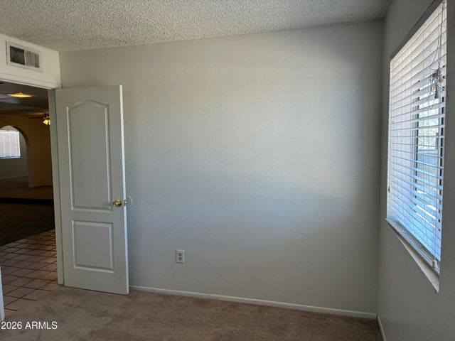5915 W TIERRA BUENA Lane, Glendale, AZ 85306