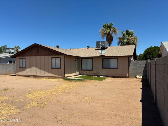 5915 W TIERRA BUENA Lane, Glendale, AZ 85306