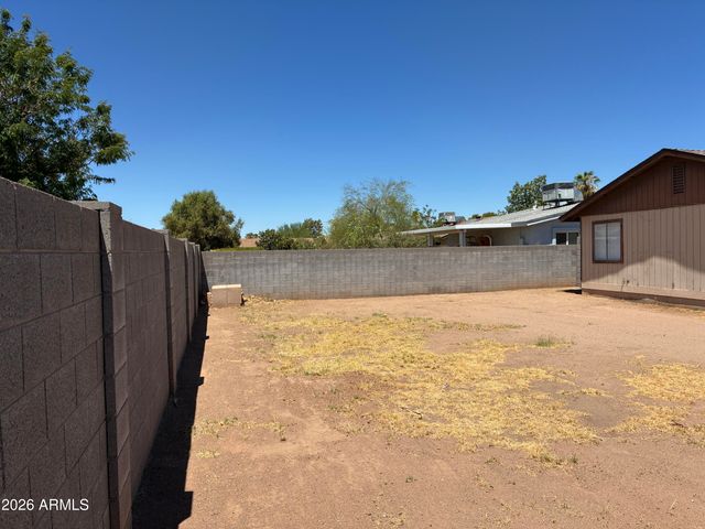 5915 W TIERRA BUENA Lane, Glendale, AZ 85306