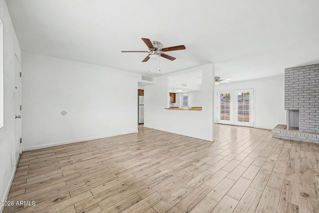 15 E ALAMEDA Drive, Tempe, AZ 85282
