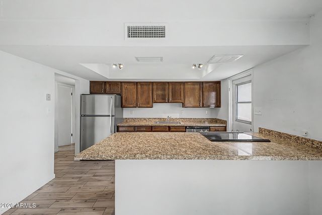 15 E ALAMEDA Drive, Tempe, AZ 85282