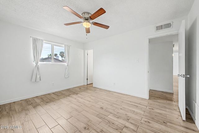 15 E ALAMEDA Drive, Tempe, AZ 85282