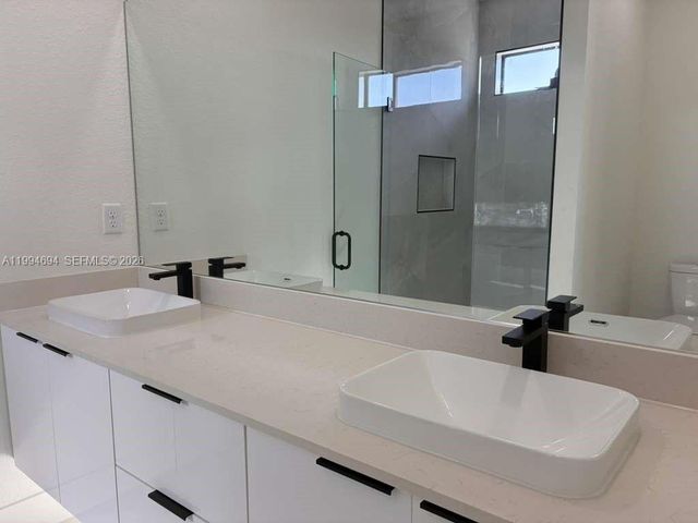 6045 Kumquat Cir, La Belle, FL 33935