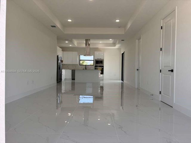 6045 Kumquat Cir, La Belle, FL 33935