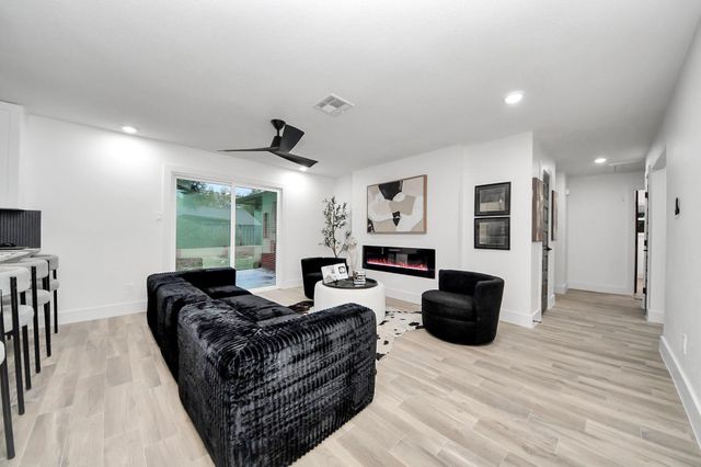 5108 Somerset Drive, Baytown, TX 77521