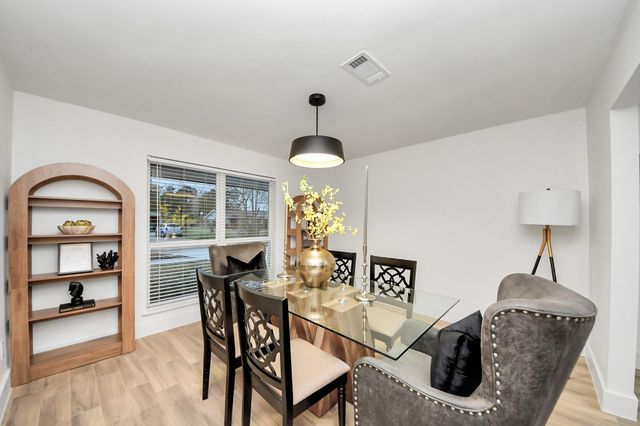 5108 Somerset Drive, Baytown, TX 77521