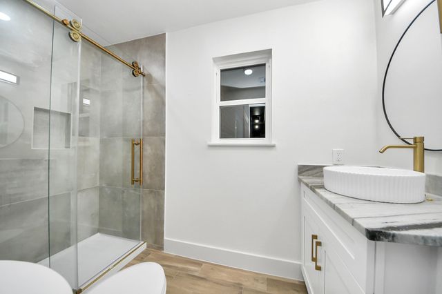 5108 Somerset Drive, Baytown, TX 77521