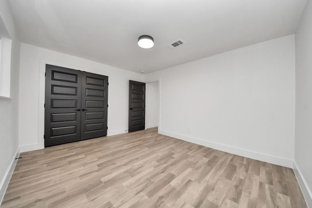 5108 Somerset Drive, Baytown, TX 77521