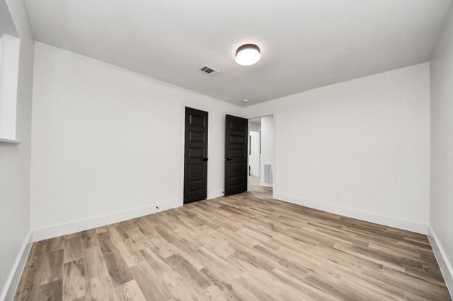 5108 Somerset Drive, Baytown, TX 77521