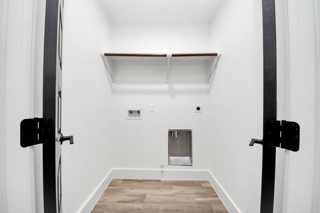 5108 Somerset Drive, Baytown, TX 77521