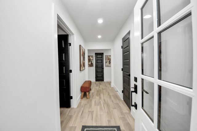 5108 Somerset Drive, Baytown, TX 77521