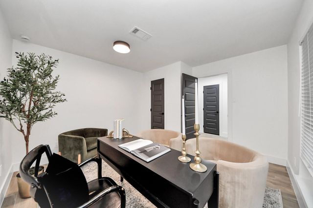 5108 Somerset Drive, Baytown, TX 77521