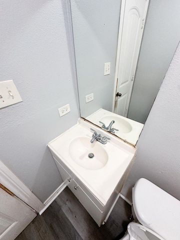 2522 Rosalie Street B, Houston, TX 77004