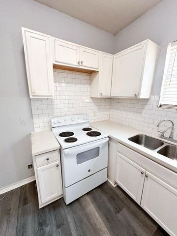 2522 Rosalie Street B, Houston, TX 77004