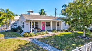 736 Rockland Drive, West Palm Beach, FL 33405