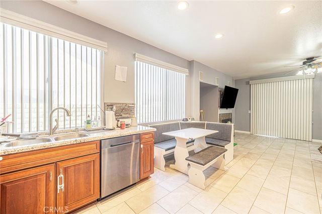 39932 Cyrus Lane, Palmdale, CA 93551