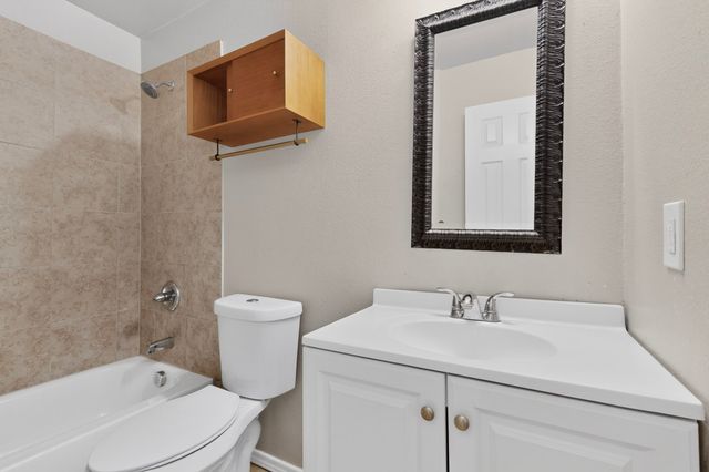 2508 Skylark Drive, Arlington, TX 76010