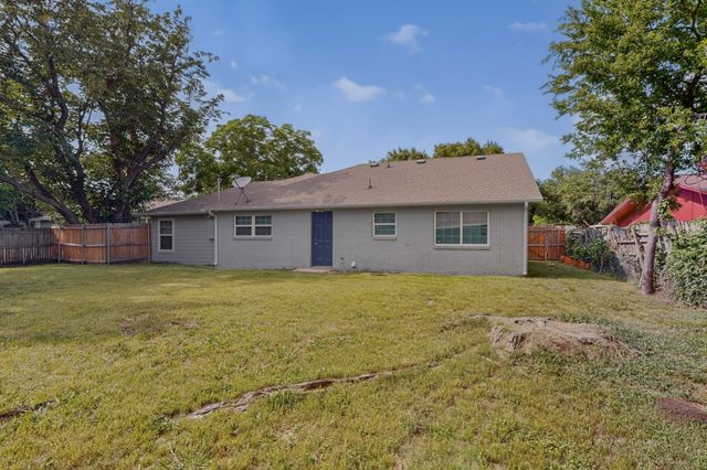 2508 Skylark Drive, Arlington, TX 76010