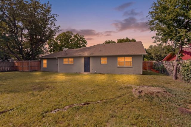 2508 Skylark Drive, Arlington, TX 76010