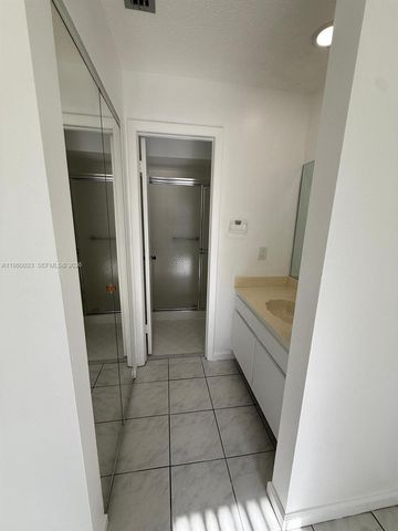 6561 NW 172nd Ln 0, Hialeah, FL 33015