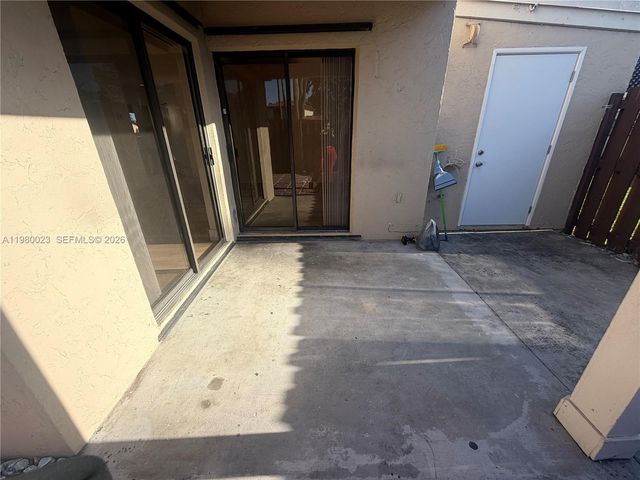 6561 NW 172nd Ln 0, Hialeah, FL 33015