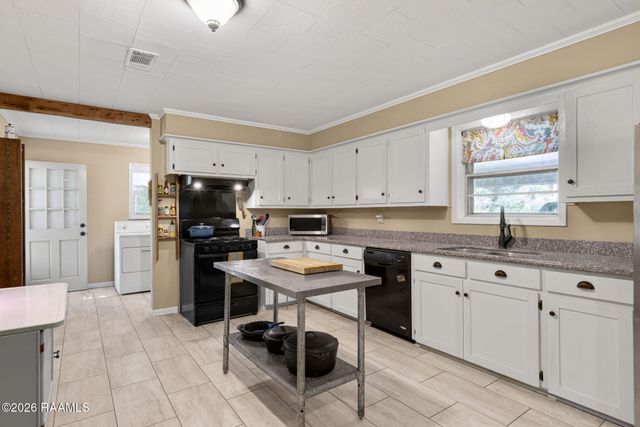353 Sunset Strip, Sunset, LA 70584