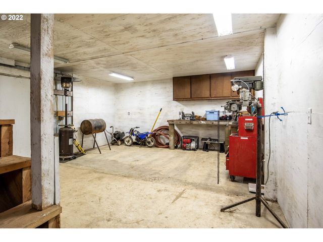 1578 SCHOLFIELD Rd, Reedsport, OR 97467