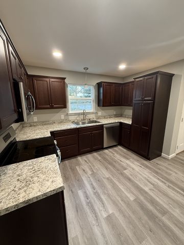 507 Locust St, Mcminnville, TN 37110