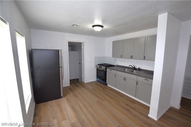 516 S Cherokee Street, Stilwell, OK 74960