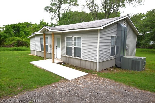 516 S Cherokee Street, Stilwell, OK 74960