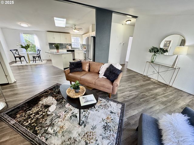 14217 Ne 10TH Ave, Vancouver, WA 98685