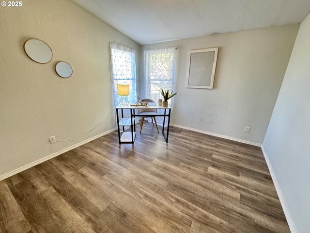 14217 Ne 10TH Ave, Vancouver, WA 98685