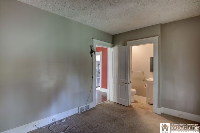 80 Stewart Avenue, Jamestown, NY 14701