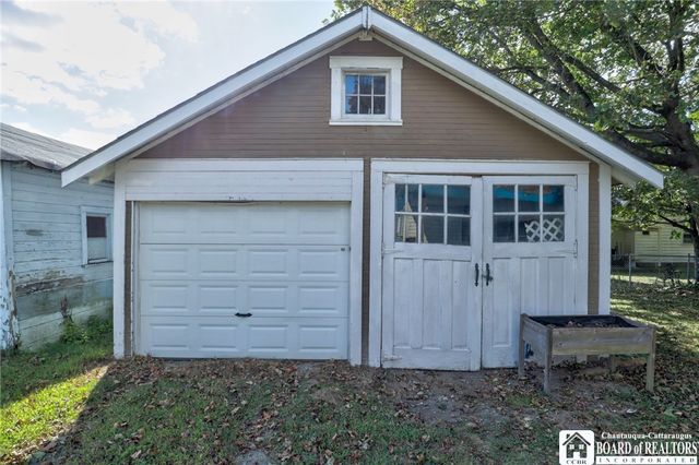 80 Stewart Avenue, Jamestown, NY 14701